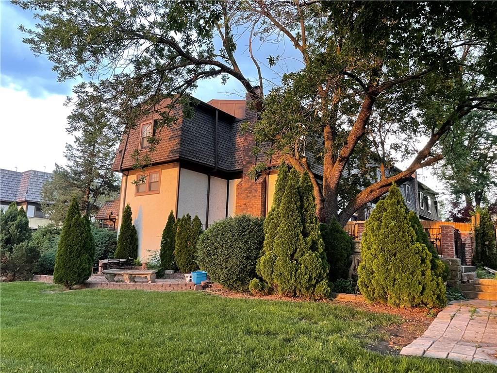 10156 Locust Street — photo 32