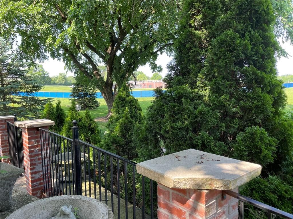 10156 Locust Street — photo 42