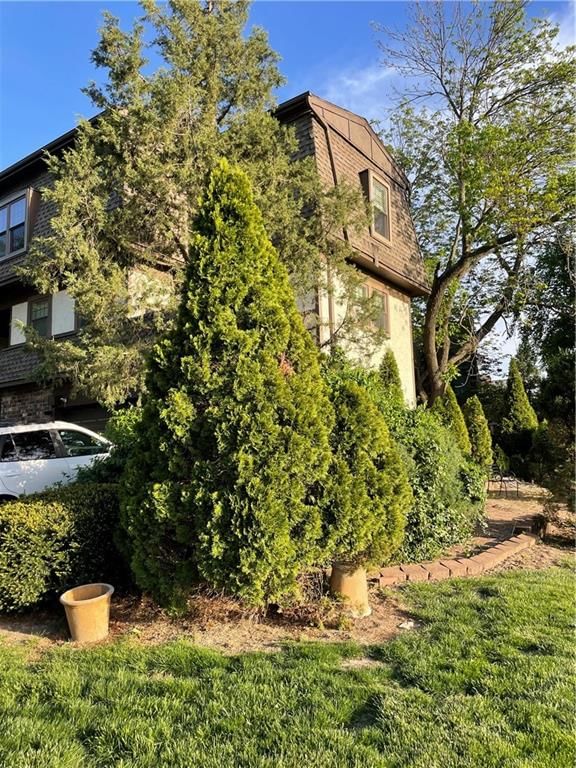 10156 Locust Street — photo 45