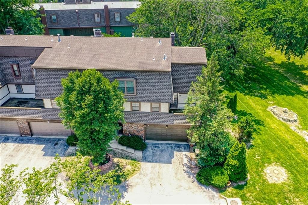 10156 Locust Street — photo 75
