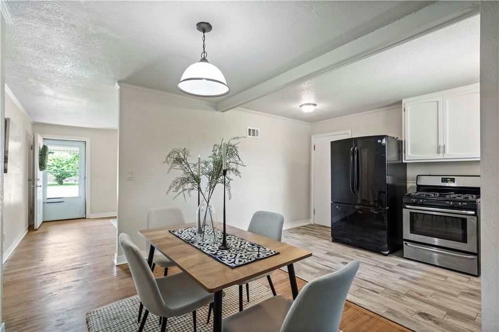 9006 E Gregory Boulevard — photo 8