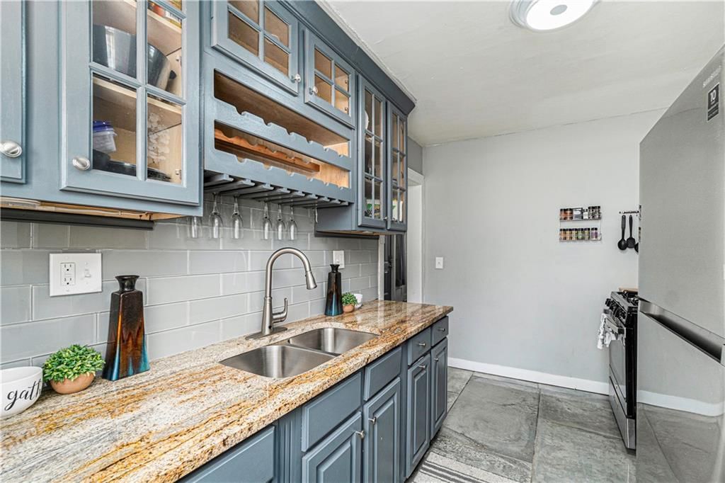6836 S Benton Avenue — photo 9