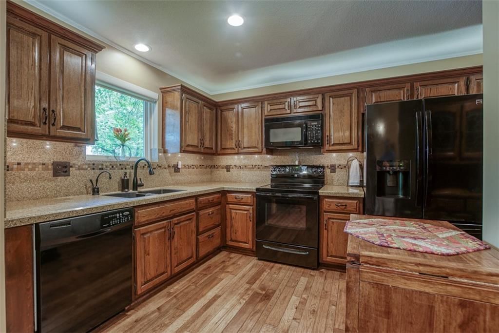 13407 W 80th Terrace — photo 14