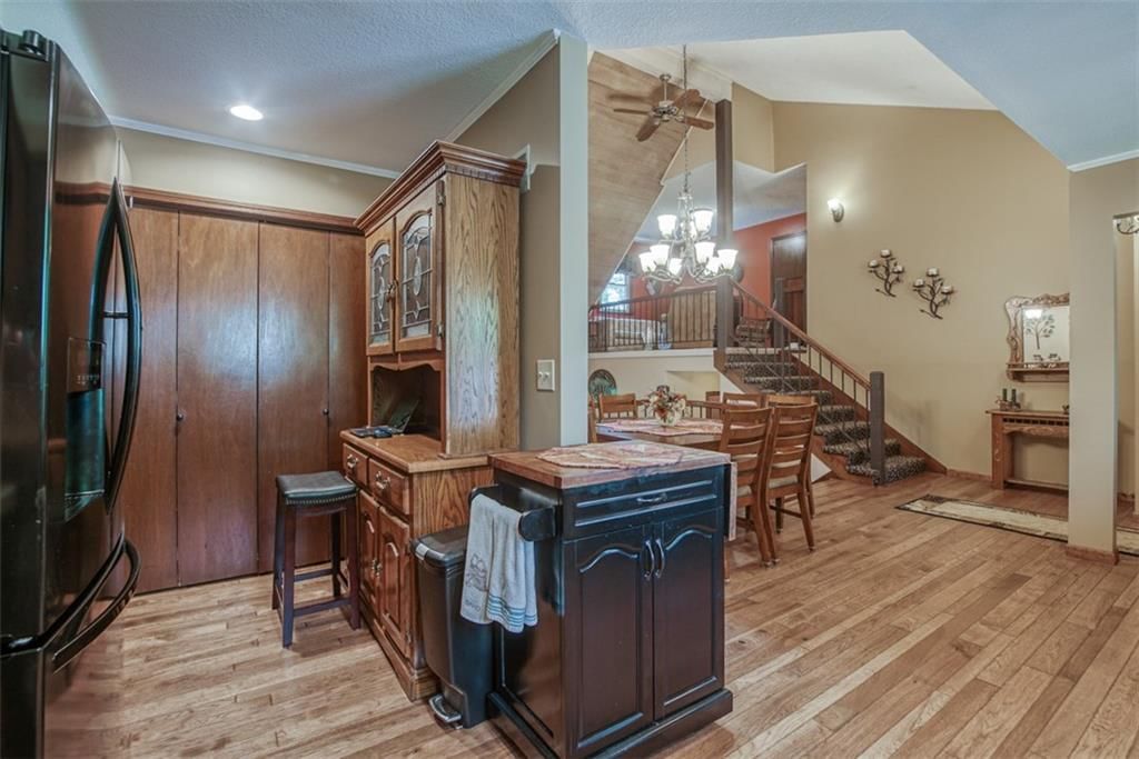 13407 W 80th Terrace — photo 15
