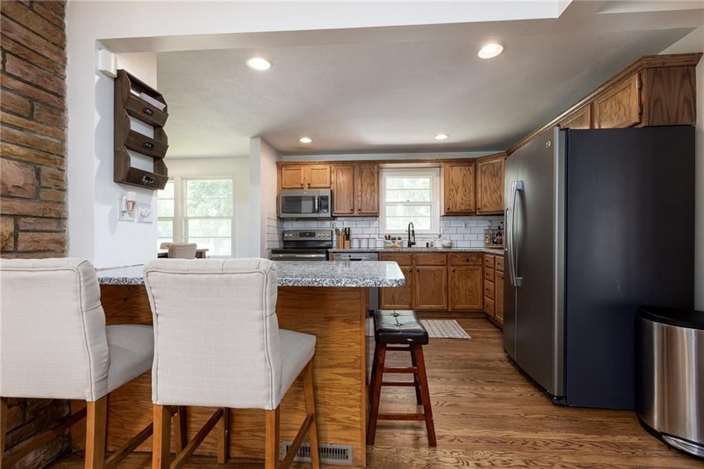 4424 N Grand Avenue — photo 12