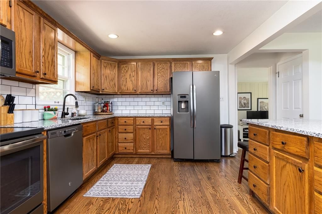 4424 N Grand Avenue — photo 14
