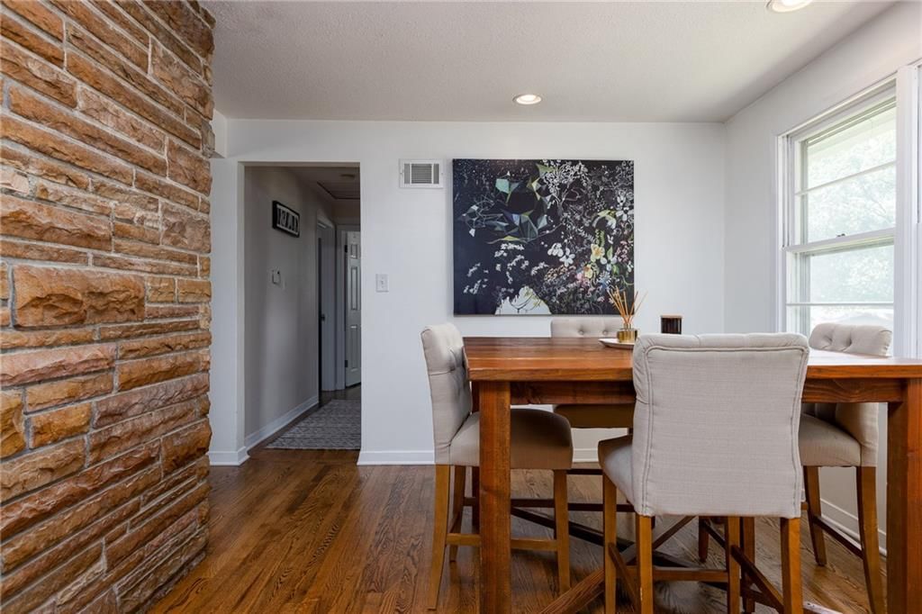 4424 N Grand Avenue — photo 16