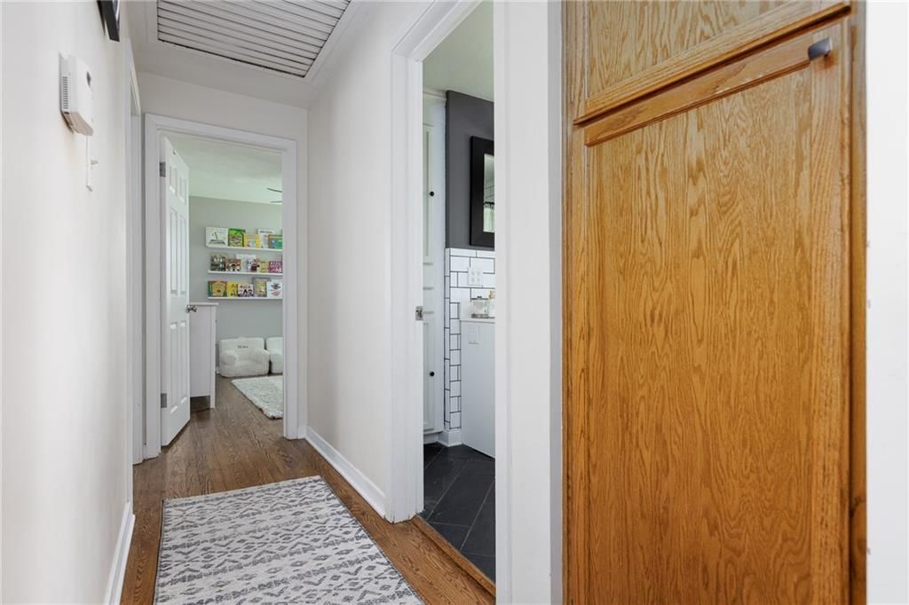 4424 N Grand Avenue — photo 20