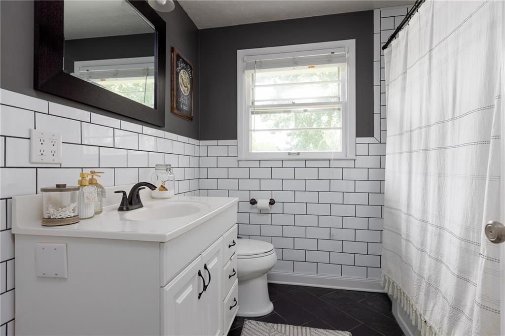 4424 N Grand Avenue — photo 21