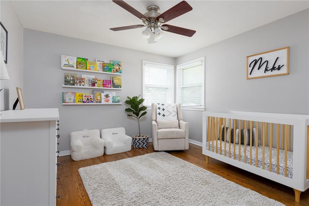 4424 N Grand Avenue — photo 24