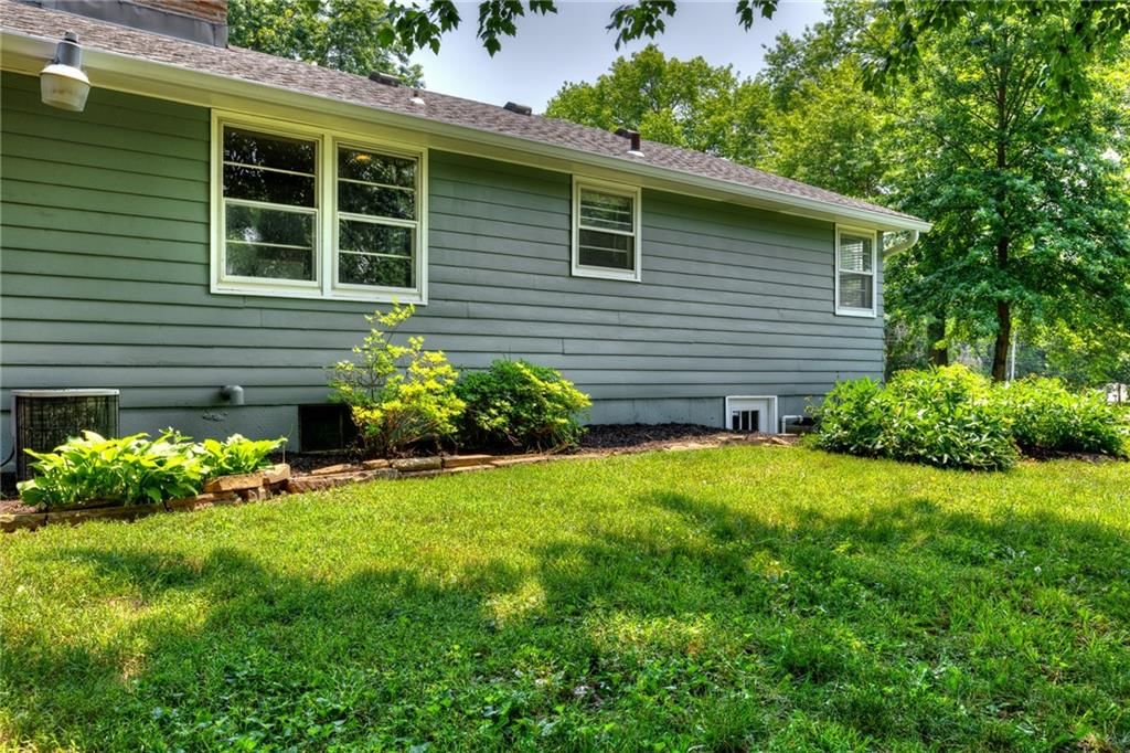 4424 N Grand Avenue — photo 43