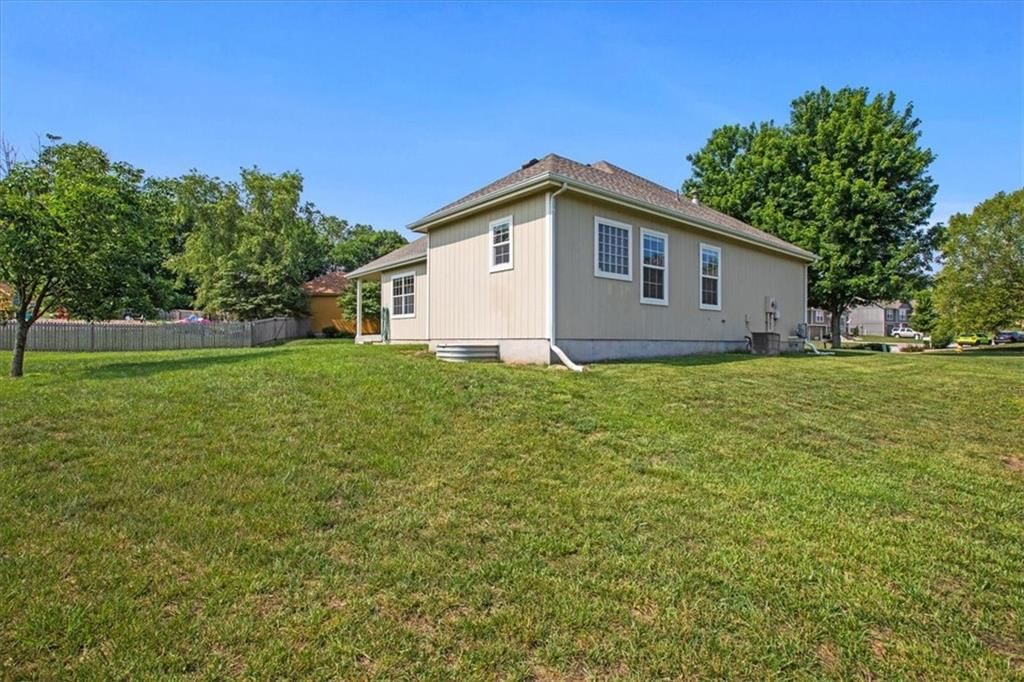 16802 Juniper Drive — photo 32