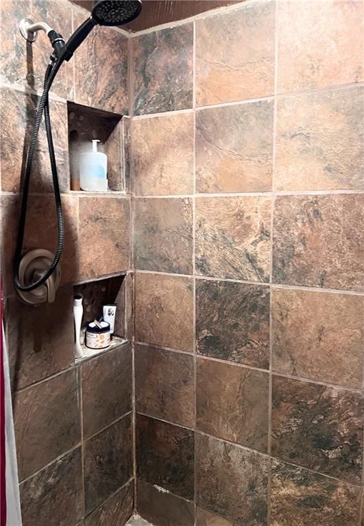 204 Bluebird Boulevard — photo 10