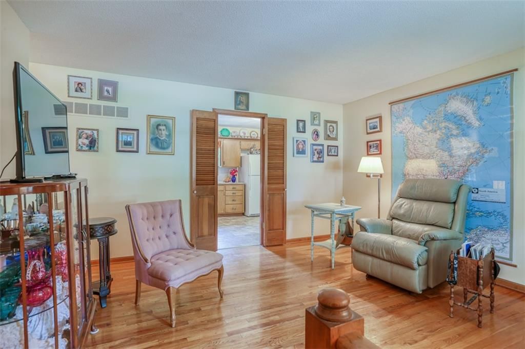 1521 S Dodgion Avenue — photo 9