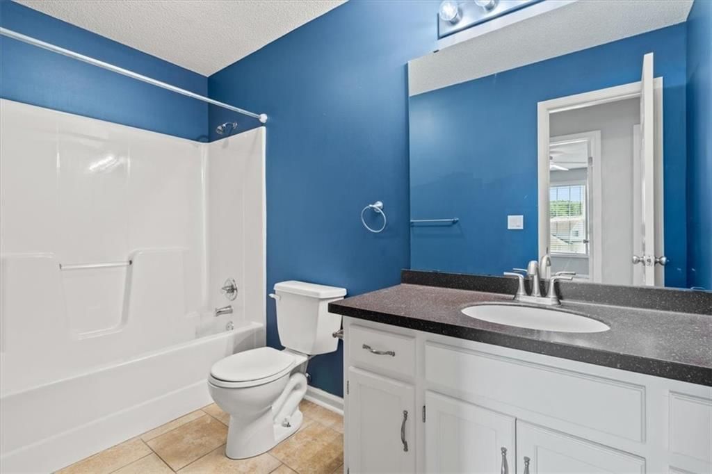 10610 NW 86th Street — photo 17