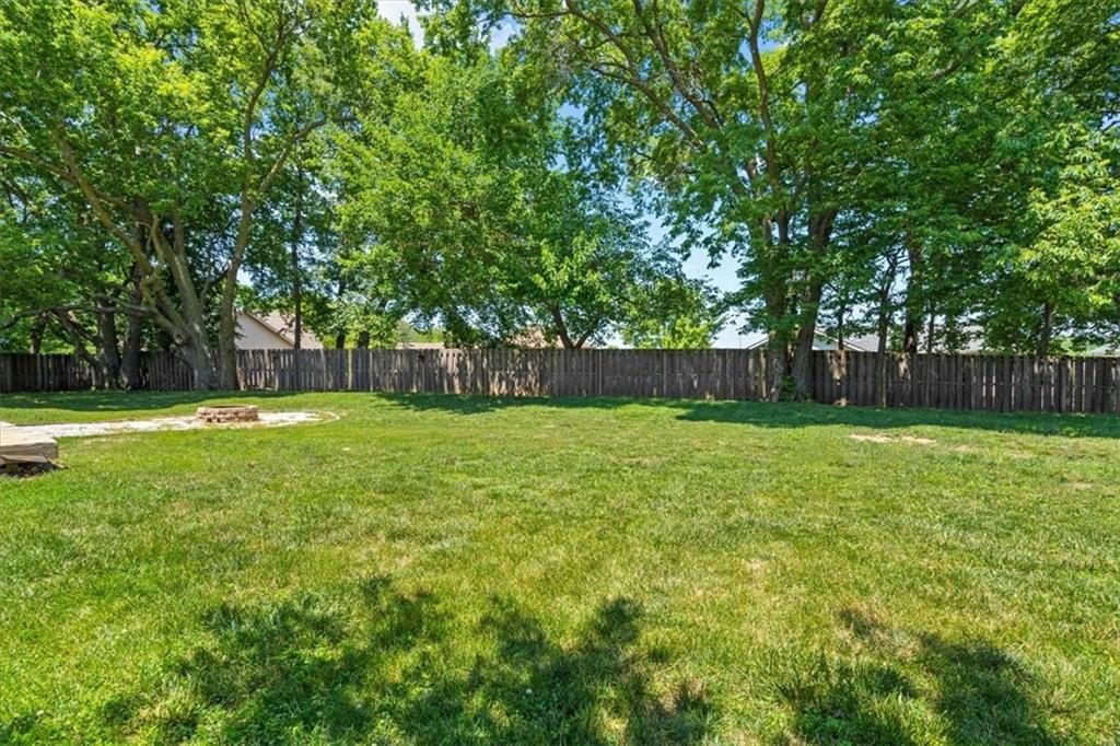 10610 NW 86th Street — photo 25