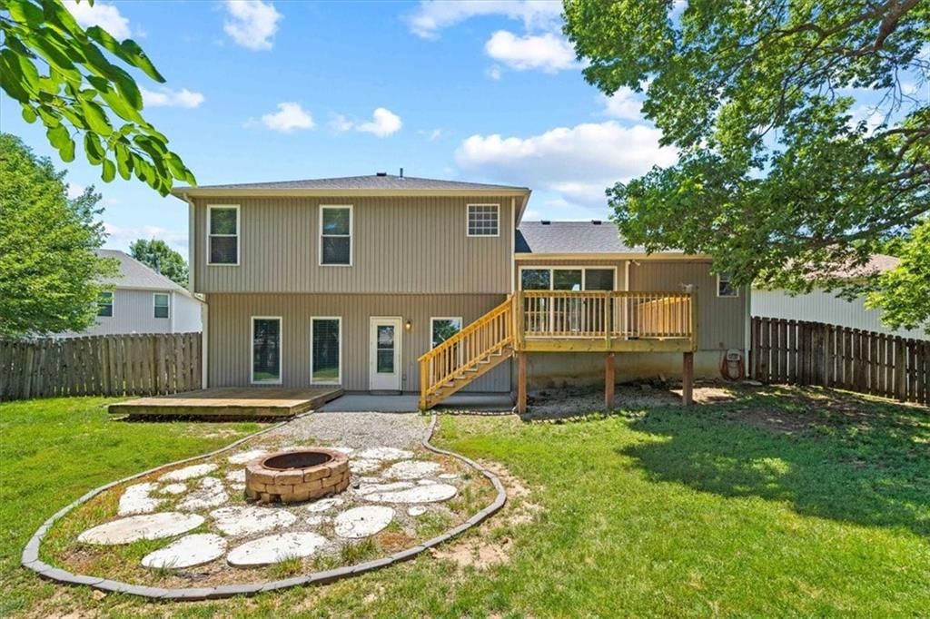 10610 NW 86th Street — photo 27