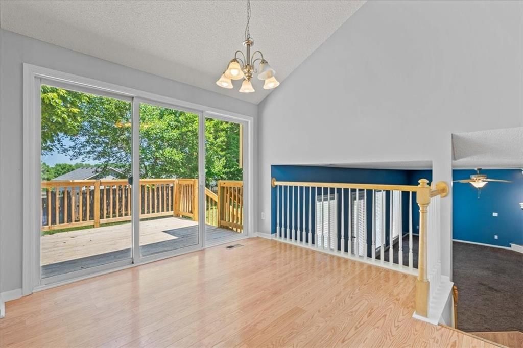 10610 NW 86th Street — photo 9