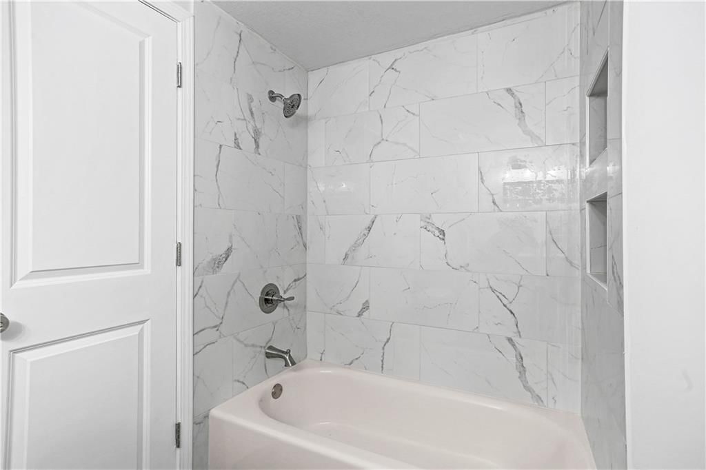 2530 S 42ND Street — photo 12