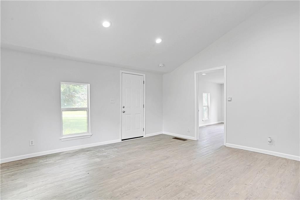 2530 S 42ND Street — photo 9