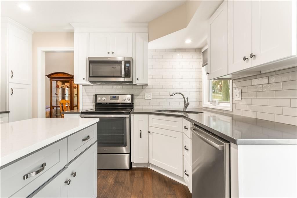 8918 Alden Street — photo 10