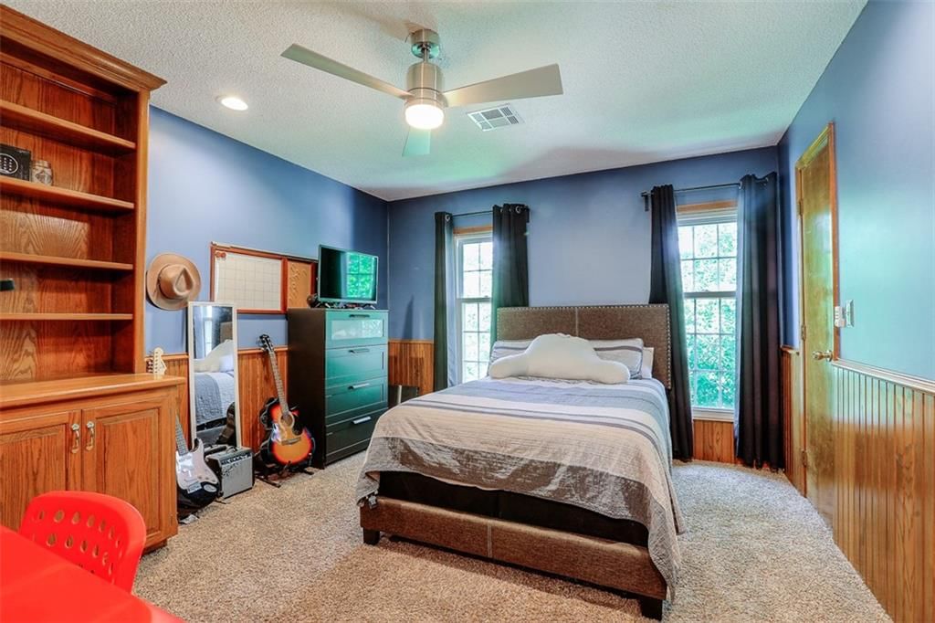 3909 NE Clearbrook Drive — photo 23