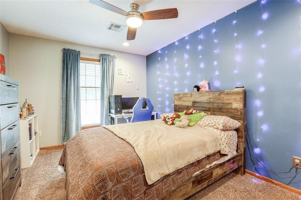 3909 NE Clearbrook Drive — photo 24