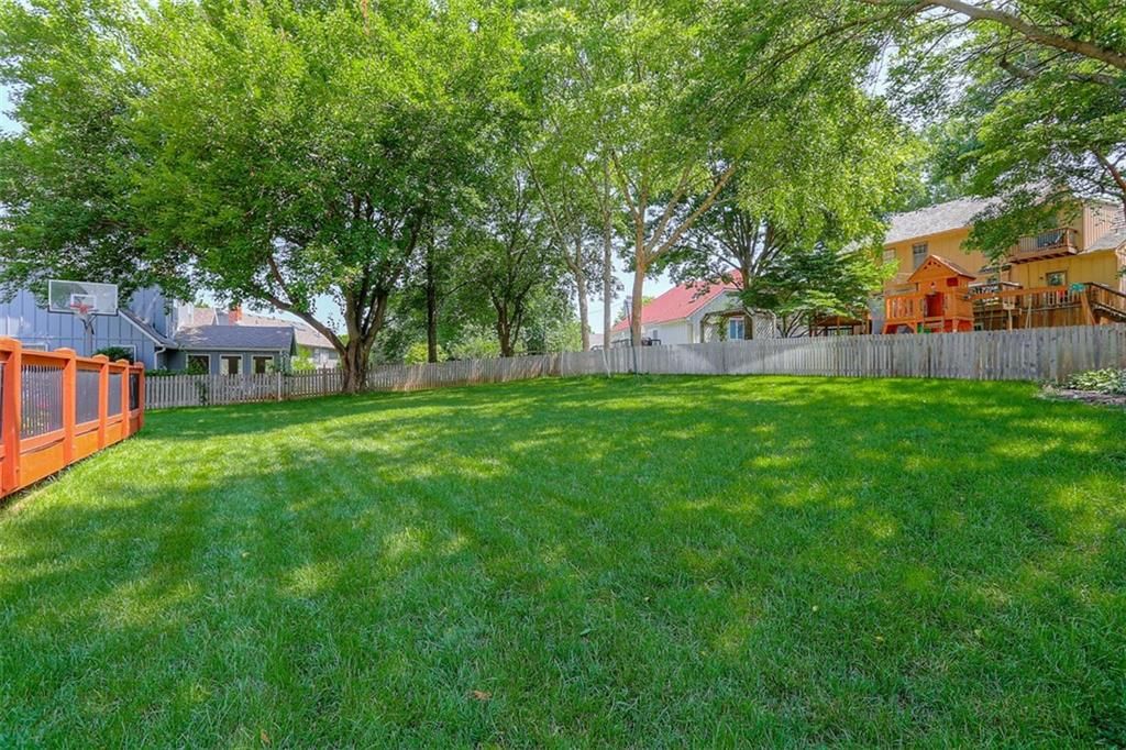 3909 NE Clearbrook Drive — photo 30
