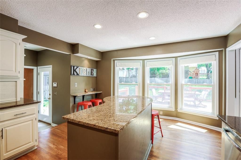 3909 NE Clearbrook Drive — photo 46