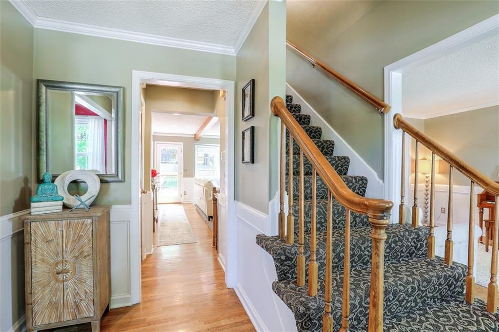 3909 NE Clearbrook Drive — photo 8