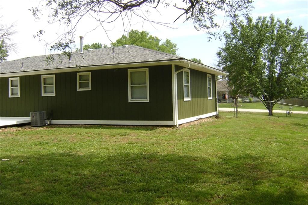 508 E Agnes Street — photo 13