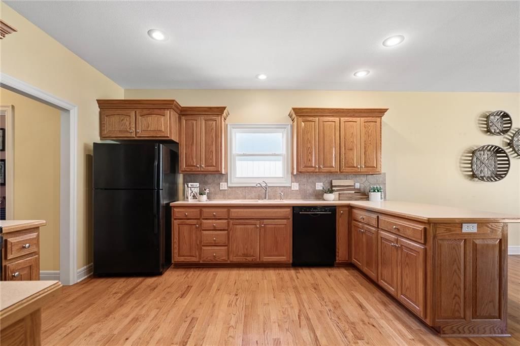 15327 S Greenwood Street — photo 16