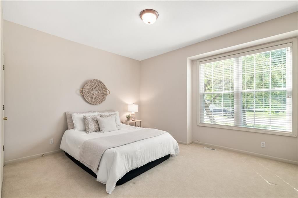 15327 S Greenwood Street — photo 20