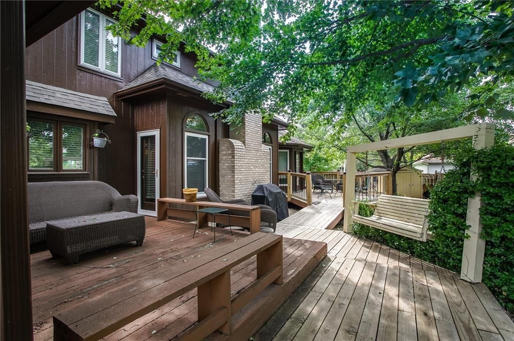 2900 NW Westbrooke Circle — photo 5
