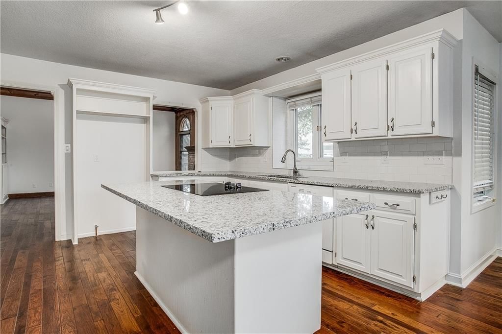 2900 NW Westbrooke Circle — photo 10