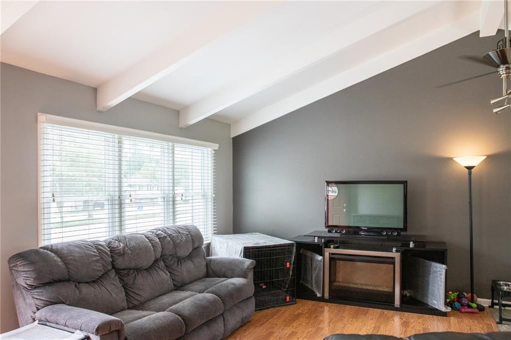 7110 Edgewood Boulevard — photo 4