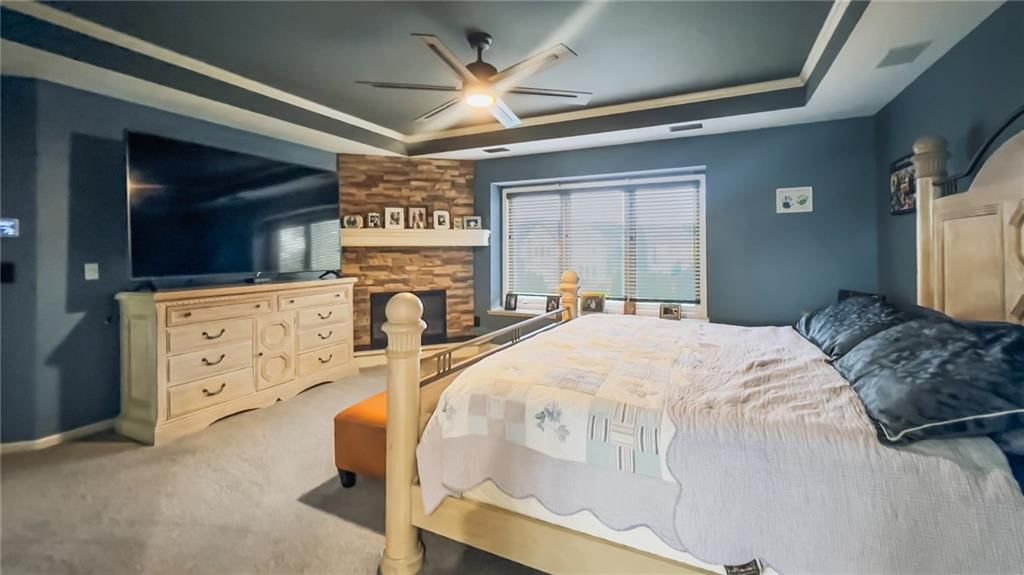 327 NE Lakes Edge Circle — photo 17