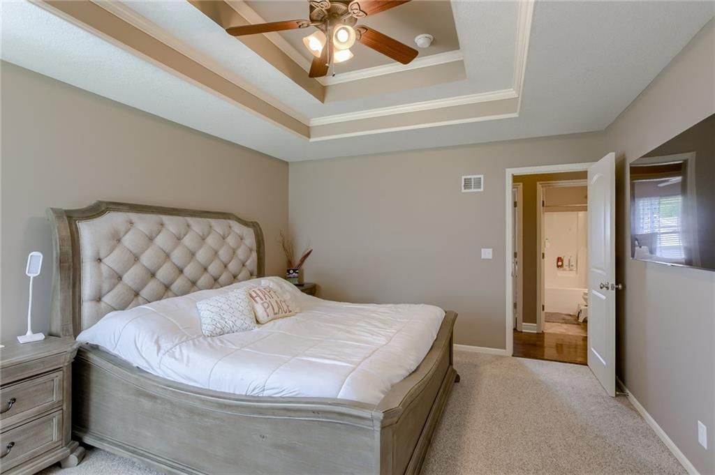 2317 NE OVERLAND Drive — photo 17