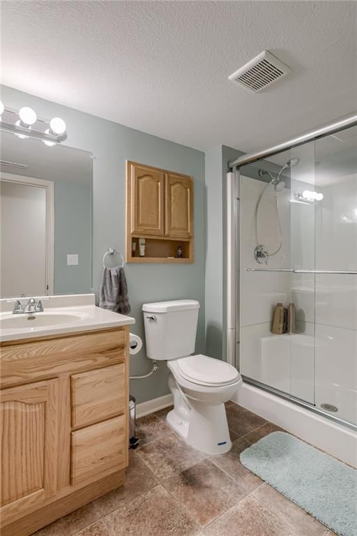 2317 NE OVERLAND Drive — photo 24