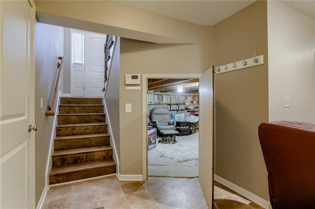 2317 NE OVERLAND Drive — photo 28