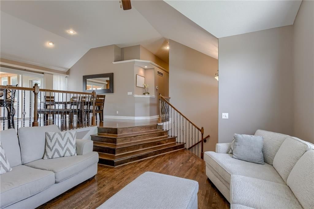 2317 NE OVERLAND Drive — photo 6