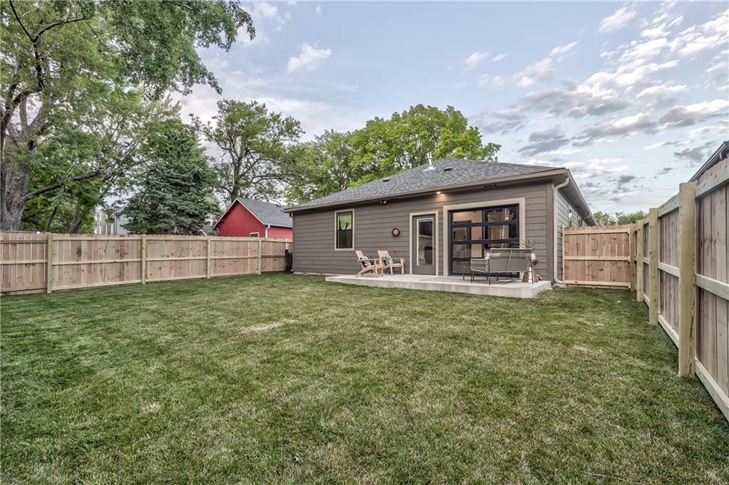 7614 Washington Street — photo 41