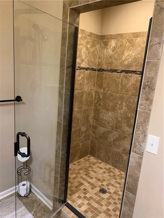 211 Ashmont Court — photo 22