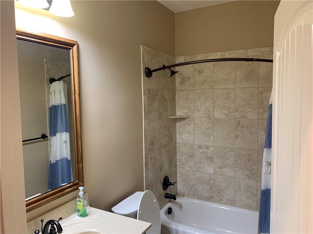 211 Ashmont Court — photo 28