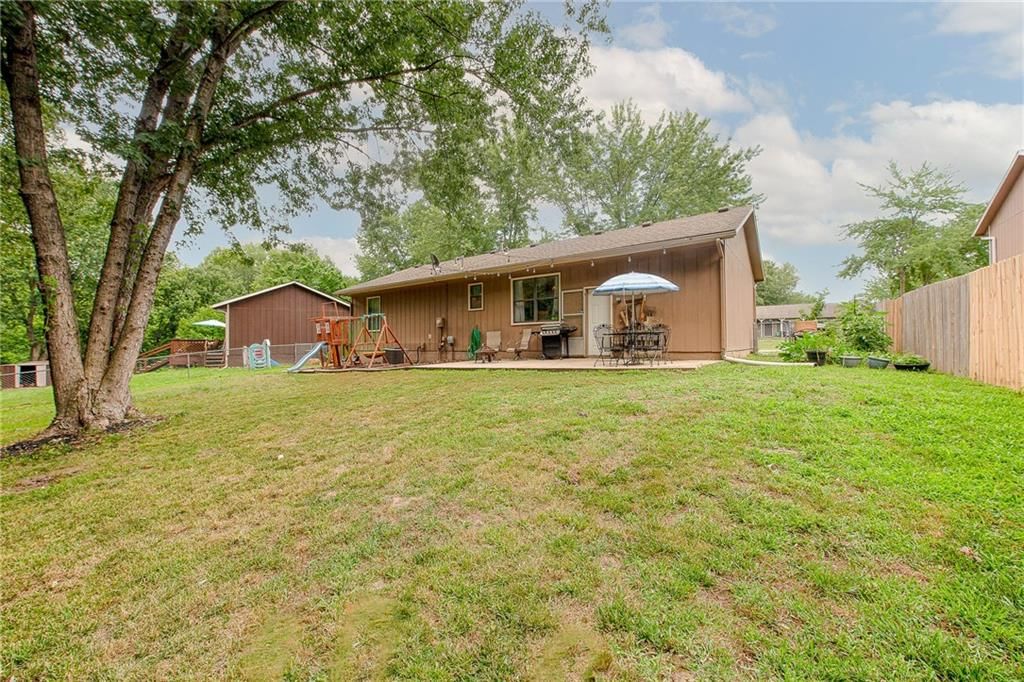 1515 Maple Lane — photo 9