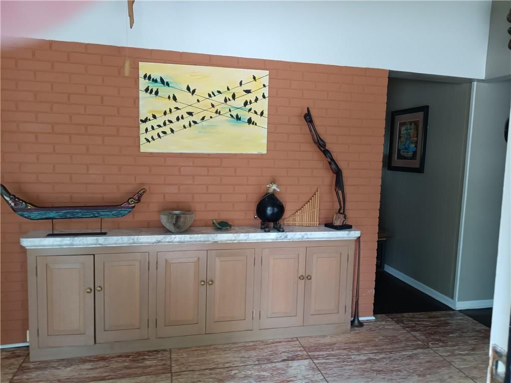 8 Lindenwood Lane — photo 5