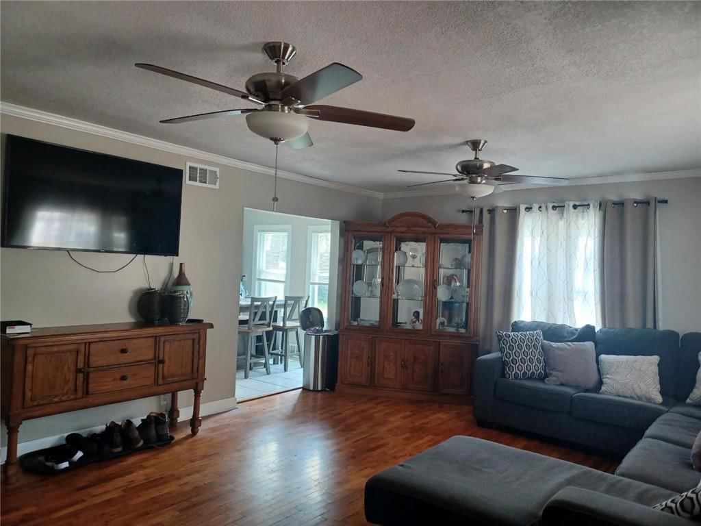 2131 S 38th Street — photo 11