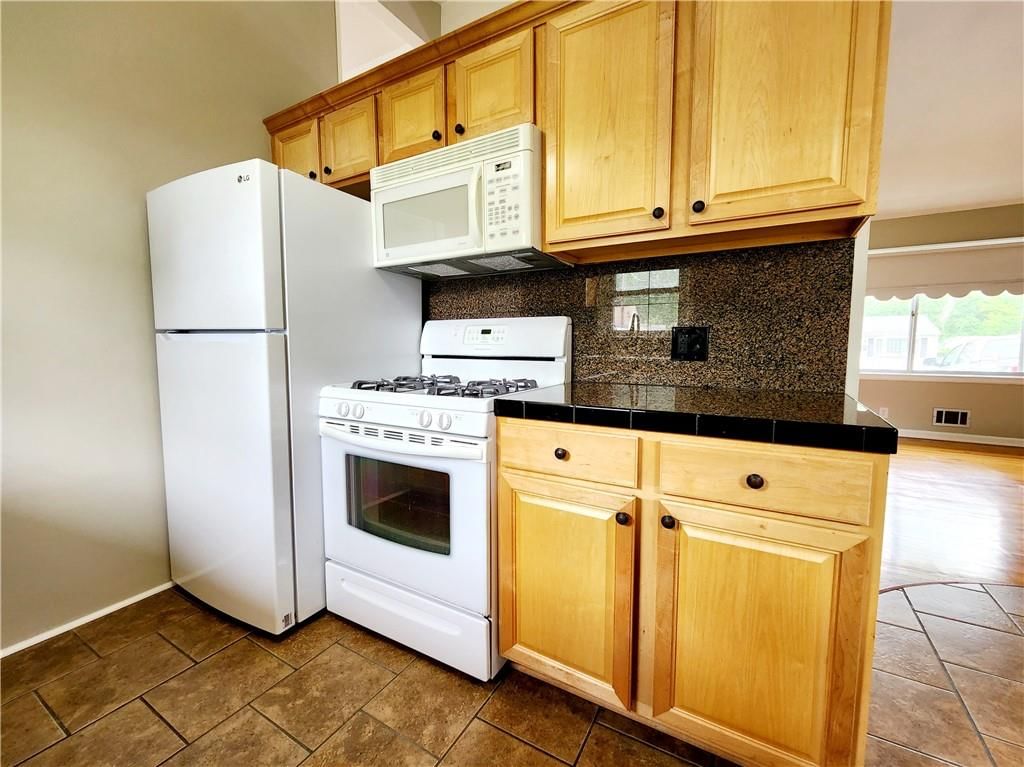 5007 N Kensington Avenue — photo 12