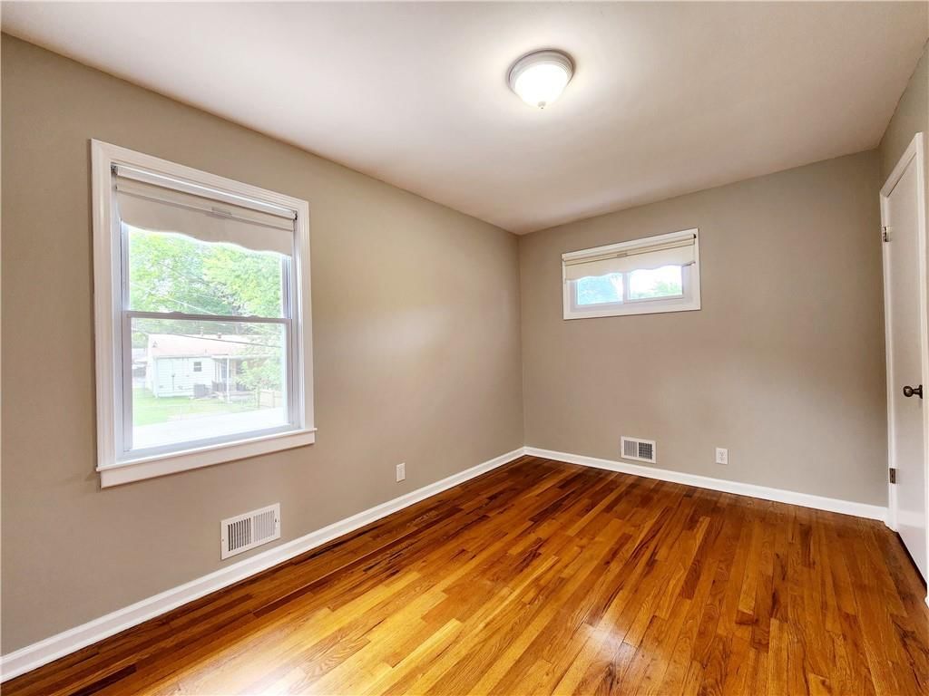 5007 N Kensington Avenue — photo 15