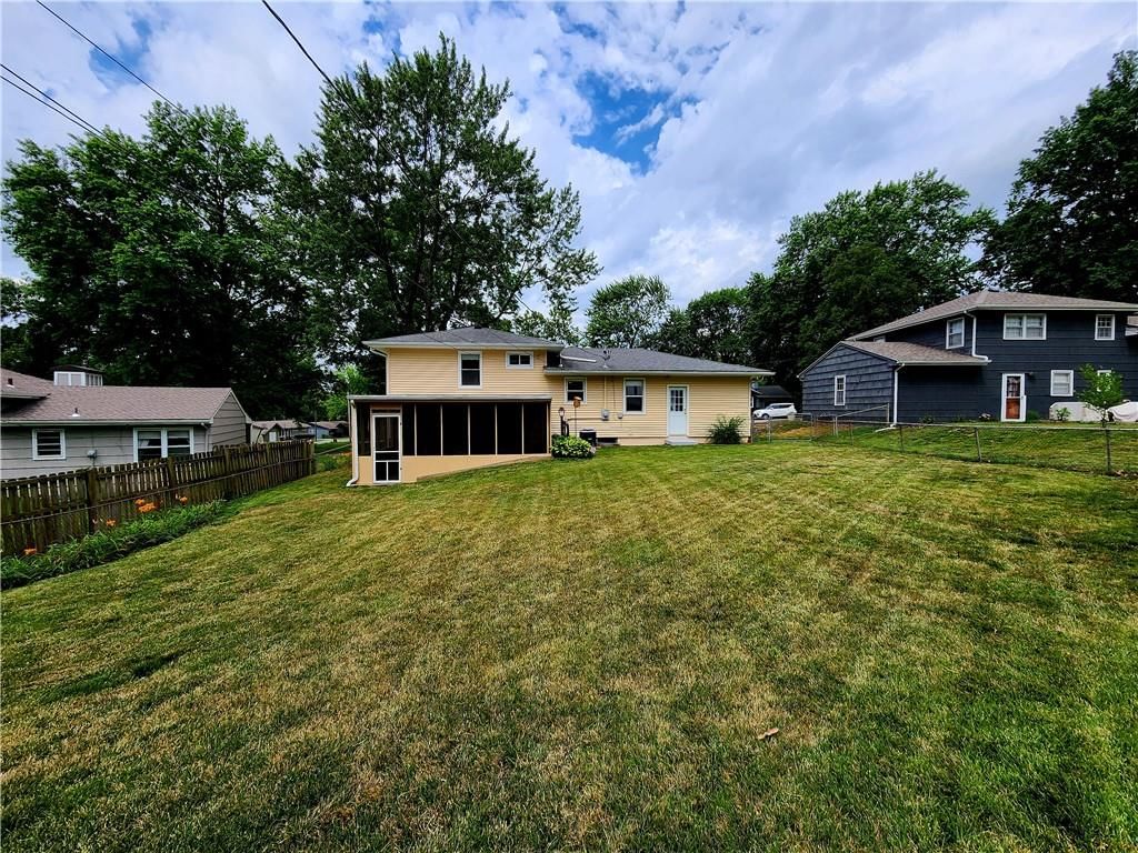 5007 N Kensington Avenue — photo 35